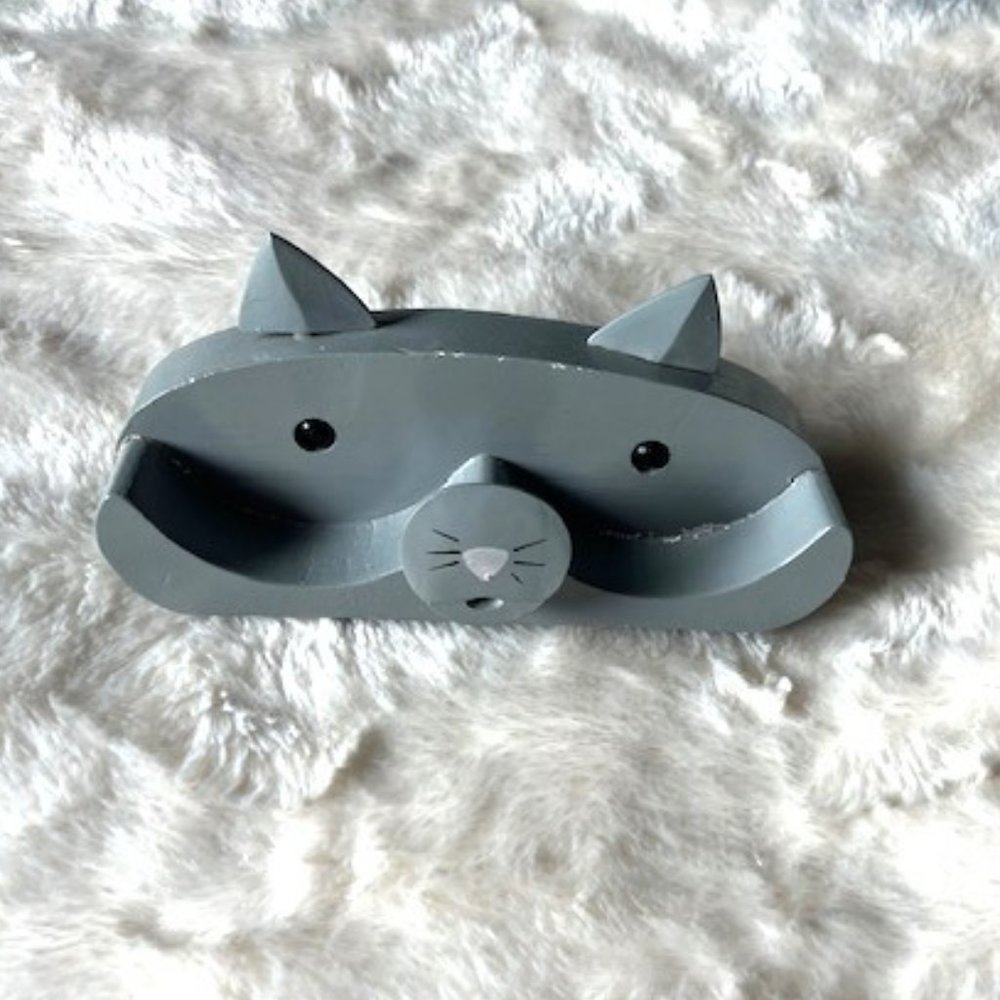 Vintage Wooden Kitty Cat Eyeglass Holder Gray Handmade Glasses Stand